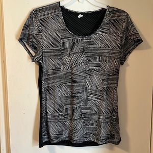 Under Armour women’s tee